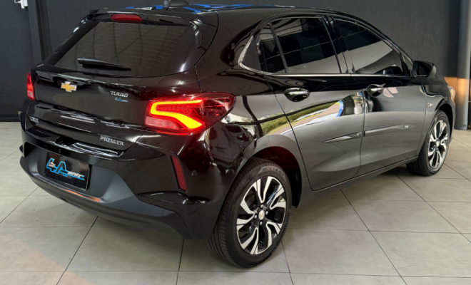 GM - Chevrolet ONIX HATCH PREM. 1.0 12V TB Flex 5p Aut. 2023 Flex-13