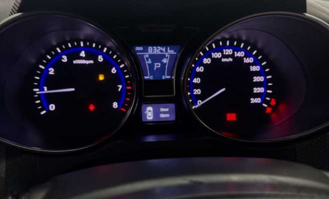 Hyundai Veloster 1.6 16V  140cv Aut. 2013 Gasolina-8