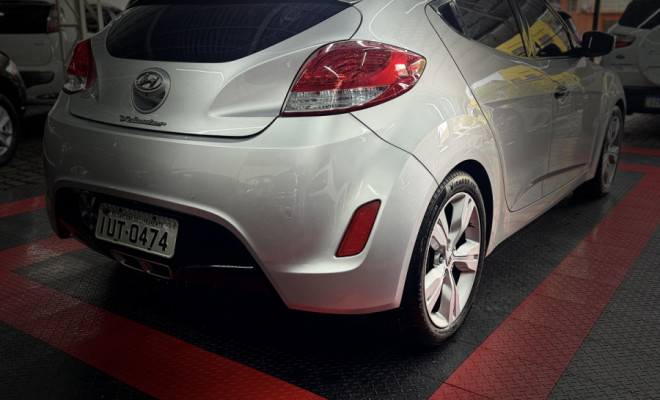 Hyundai Veloster 1.6 16V  140cv Aut. 2013 Gasolina-4
