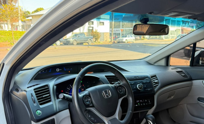Honda Civic Sedan LXR 2.0 Flexone 16V Aut. 4p 2016 Flex-8