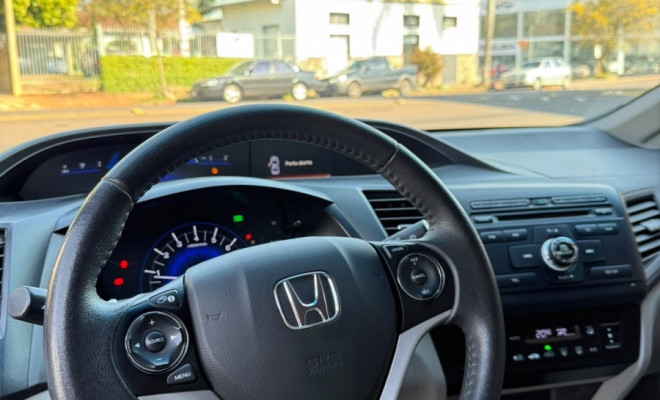 Honda Civic Sedan LXR 2.0 Flexone 16V Aut. 4p 2016 Flex-9