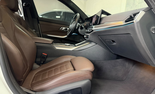 BMW 320i SPORT GP FLEX 2023 Flex-10