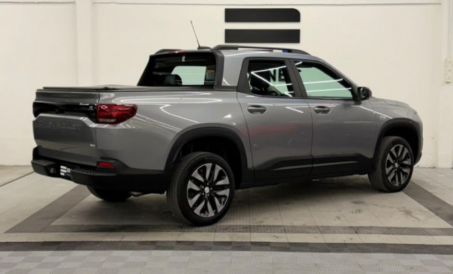 GM - Chevrolet MONTANA LT 1.2  Turbo Flex 12V 4p Mec. 2024 Flex-2