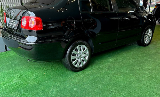 VW - Polo Sedan 1.6 Mi Total Flex 2009-4