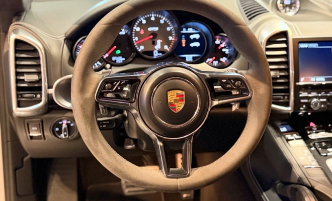 Porsche Cayenne GTS 3.6 Bi-Turbo 440cv 2016 Gasolina-13
