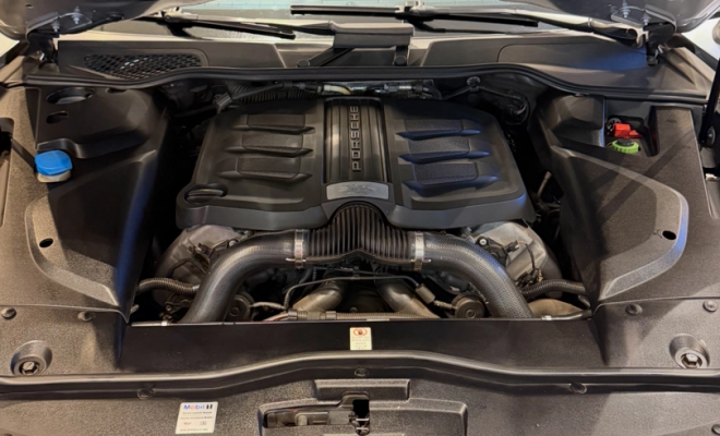 Porsche Cayenne GTS 3.6 Bi-Turbo 440cv 2016 Gasolina-17