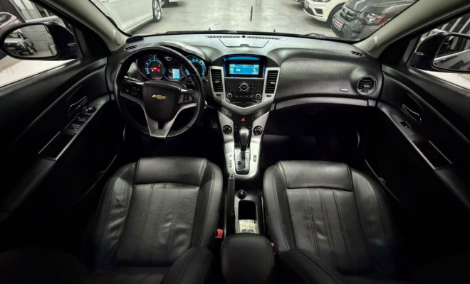 GM - Chevrolet CRUZE LT 1.8 16V FlexPower 4p Aut. 2013 Flex-6