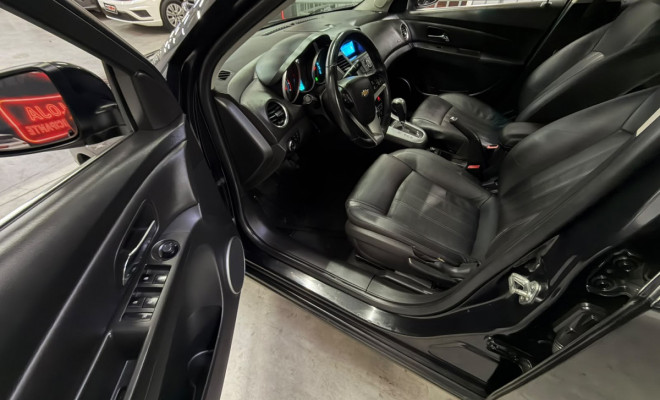 GM - Chevrolet CRUZE LT 1.8 16V FlexPower 4p Aut. 2013 Flex-8