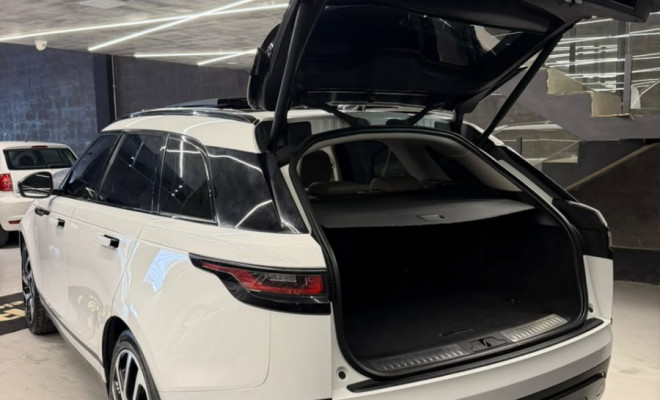 Land Rover Range R. VELAR S 2.0 4x4 TB 300cv Aut. 2019 Gasolina-20