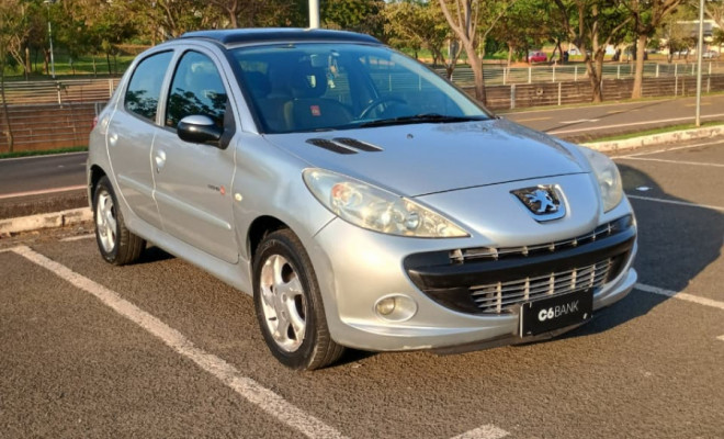 Peugeot 207 QUIKSILVER 1.4 Flex 8V 5p 2011 Flex-1