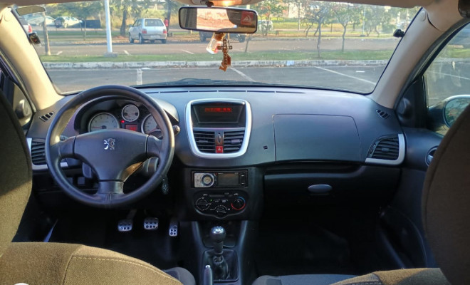 Peugeot 207 QUIKSILVER 1.4 Flex 8V 5p 2011 Flex-6