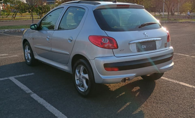 Peugeot 207 QUIKSILVER 1.4 Flex 8V 5p 2011 Flex-0