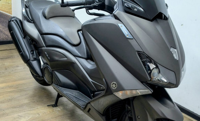 YAMAHA TMAX 530 2015 Gasolina-0