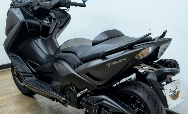 YAMAHA TMAX 530 2015 Gasolina-9