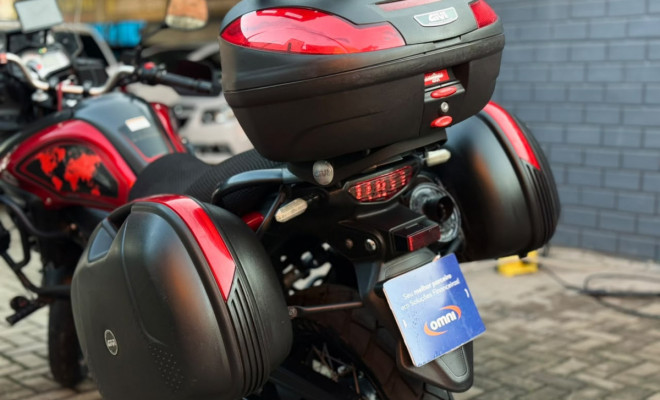 SUZUKI V-STROM 650 2018 Gasolina-1