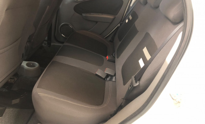 Fiat Grand Siena ESSENCE Dual. 1.6 Flex 16V 2013 Flex-5
