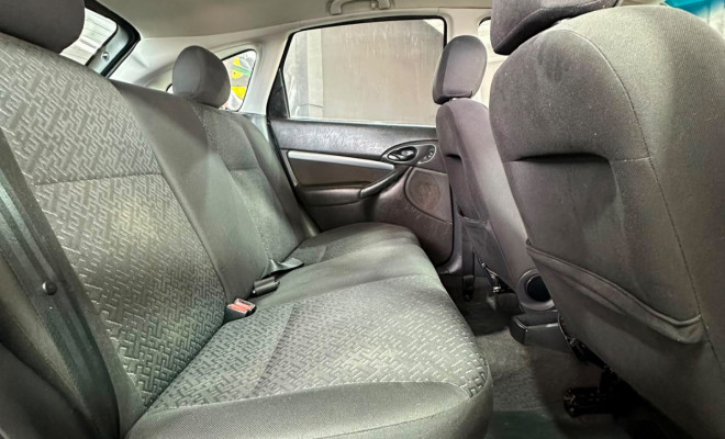 Ford Focus 1.6 S/SE/SE Plus Flex 8V/16V  5p 2008 Flex-4