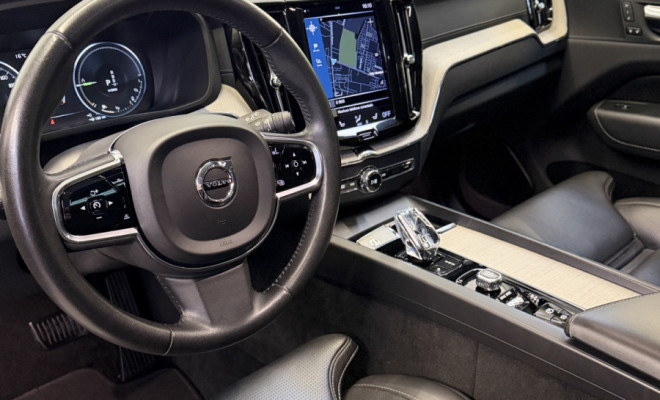 Volvo XC 60 T-8 INSCRIPTION 2.0 (Híbrido) 2021 Flex-7