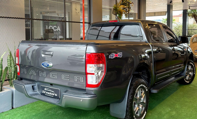 Ford Ranger XLS 2.2 4x4 CD Diesel Aut. 2023-4
