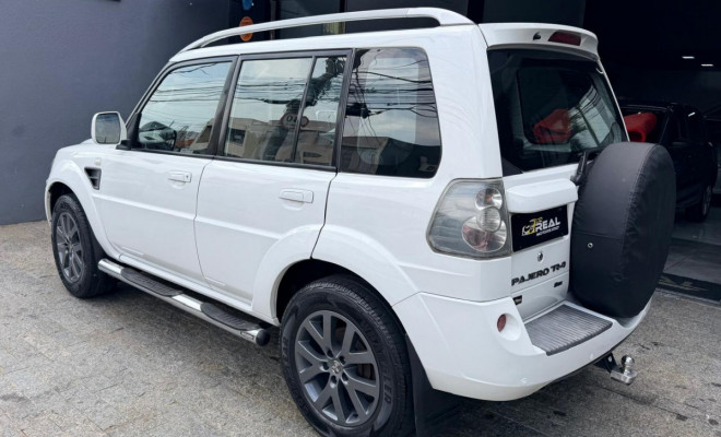 Mitsubishi Pajero TR4 2.0 Flex 16V 4X2 Aut. 2013 Flex-4
