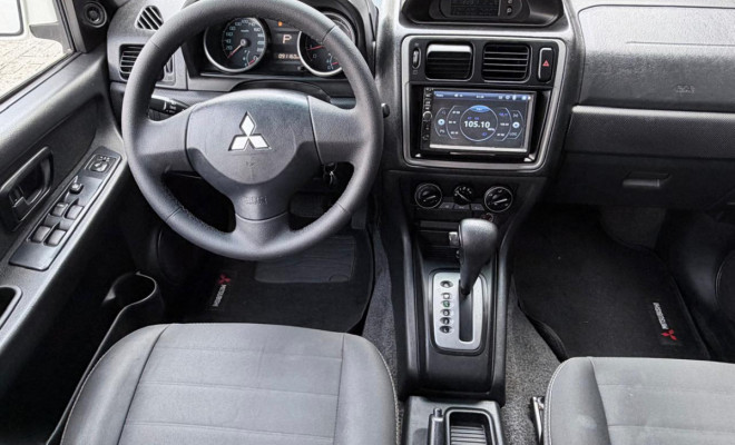 Mitsubishi Pajero TR4 2.0 Flex 16V 4X2 Aut. 2013 Flex-6
