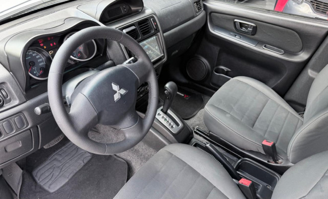 Mitsubishi Pajero TR4 2.0 Flex 16V 4X2 Aut. 2013 Flex-11