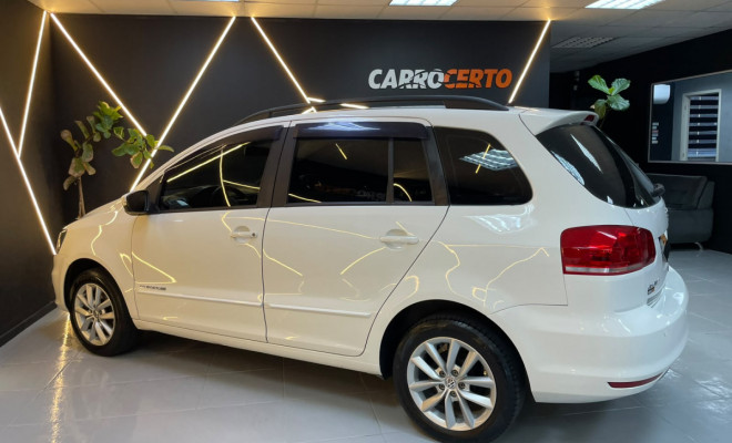 VW - VolksWagen SPACEFOX COMFORTLINE 1.6 2015 Flex  ÓTIMO PARA FAMILIA-2