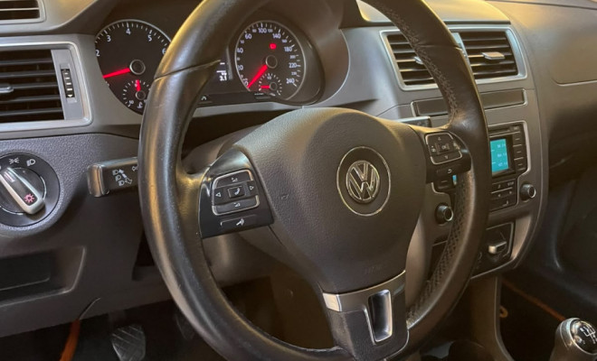 VW - VolksWagen SPACEFOX COMFORTLINE 1.6 2015 Flex  ÓTIMO PARA FAMILIA-8