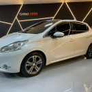 Peugeot 208 Griffe 1.6 Aut. 2014 Flex    Interior Claro-1
