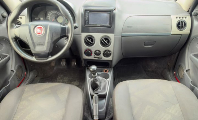 Fiat Palio Celebration 1.0 Fire Flex 8V 4p 2014 Flex-8