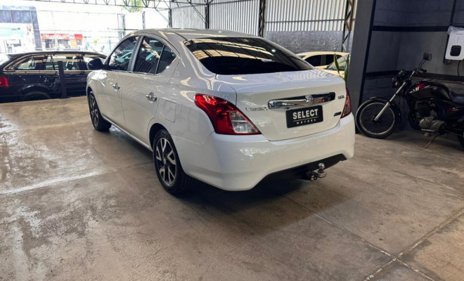 Nissan VERSA SL 1.6 16V FlexStart 4p Aut. 2017 Flex-2