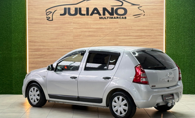 Renault SANDERO Expression Hi-Flex 1.6 8V 5p 2013 Flex-1
