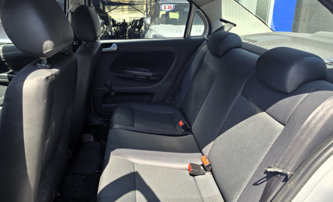 Volkswagen Voyage Trendline 1.0 2018 | Completo | Econômico | Guarujá-7