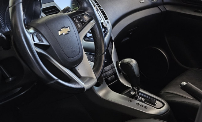 GM - Chevrolet CRUZE HB Sport LTZ 1.8 16V FlexP. 5p Aut 2012 Flex-3