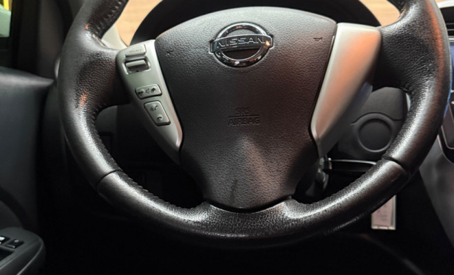 Nissan VERSA SL 1.6 16V FlexStart 4p Aut. 2017 Flex-6