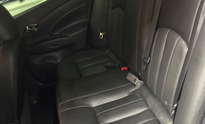 Nissan VERSA SL 1.6 16V FlexStart 4p Aut. 2017 Flex-11
