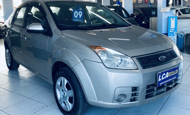 Ford Fiesta Sed. 1.6 8V Flex 4p 2009 Flex