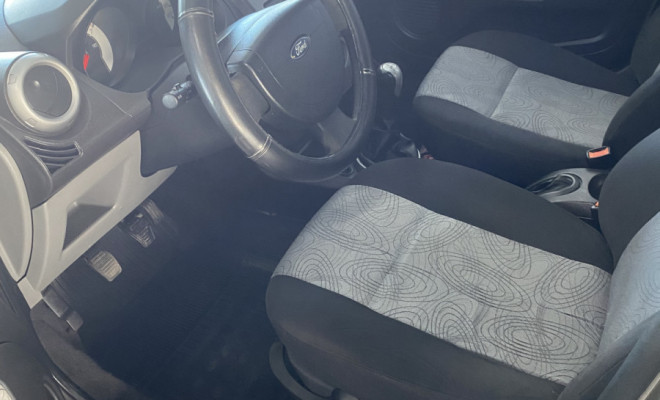 Ford Fiesta Sed. 1.6 8V Flex 4p 2009 Flex-7