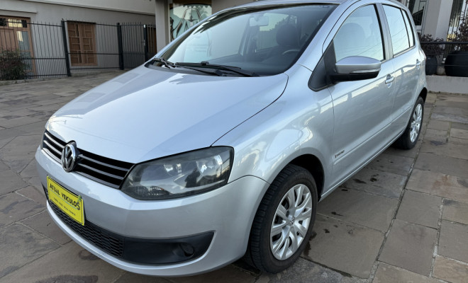 VW - VolksWagen Fox 1.0 Mi Total Flex 8V 5p 2013 Flex-1