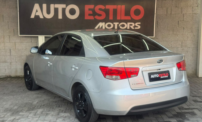 Kia Motors Cerato 1.6 16V Mec. 2011 Flex-1