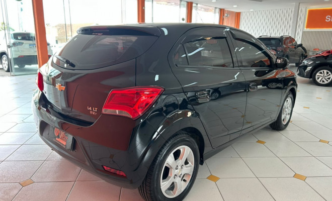 GM - Chevrolet ONIX HATCH LT 1.4 8V FlexPower 5p Mec. 2019 Flex-3