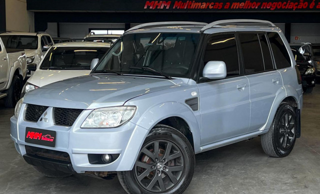 Mitsubishi Pajero TR4 2.0 Flex 16V 4X2 Aut. 2013 Flex