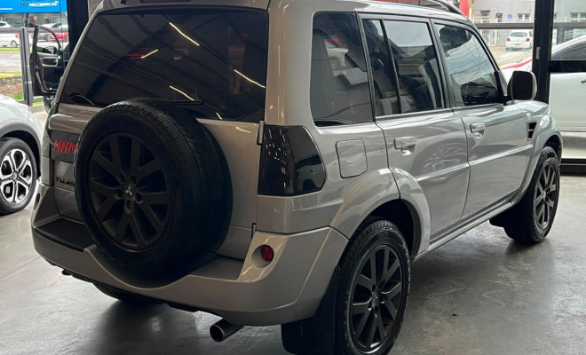 Mitsubishi Pajero TR4 2.0 Flex 16V 4X2 Aut. 2013 Flex-2
