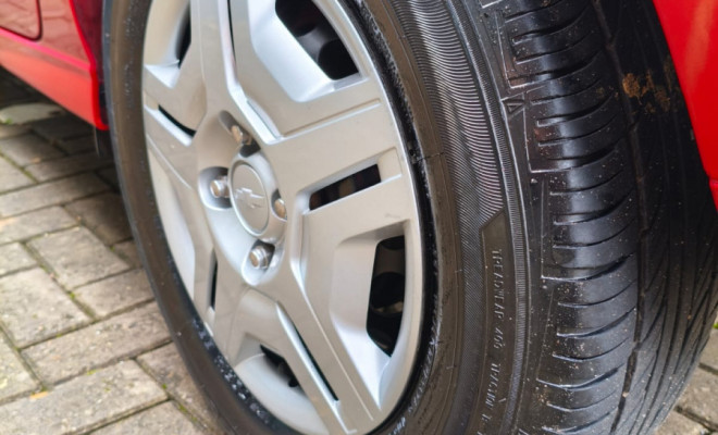 GM - Chevrolet ONIX HATCH LT 1.0 8V FlexPower 5p Mec. 2013 Flex-3