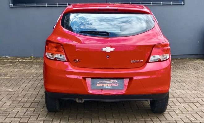 GM - Chevrolet ONIX HATCH LT 1.0 8V FlexPower 5p Mec. 2013 Flex-2