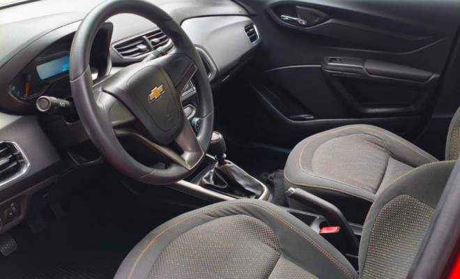 GM - Chevrolet ONIX HATCH LT 1.0 8V FlexPower 5p Mec. 2013 Flex-6