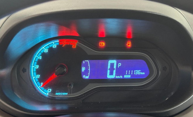 PRISMA LT 1.4 Aut. 2014 - Automático, Completo e Econômico!-4