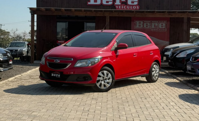 GM - Chevrolet ONIX HATCH LT 1.4 8V FlexPower 5p Mec. 2014 Flex