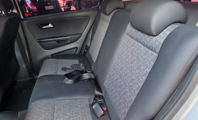 VW - VolksWagen Fox 1.0 Mi Total Flex 8V 5p 2013 Flex-9