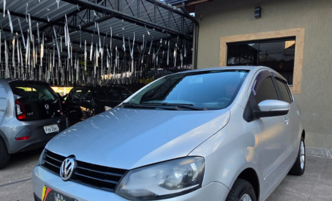 VW - VolksWagen Fox 1.0 Mi Total Flex 8V 5p 2013 Flex